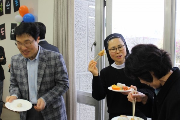 e9aca56f7afc4f70255e7229ffdcd476_1428501