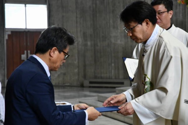 3eb5004e3228b6fbb123c69b8ea6fb09_1555856