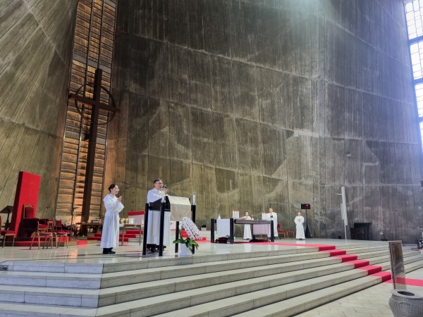 25567dc3ff6fb6b286a39036d837d77e_1746993