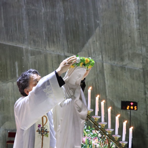 e8c71bf1f682aec7b78eaed2fb99189b_1747606