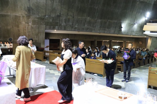 e8c71bf1f682aec7b78eaed2fb99189b_1747607