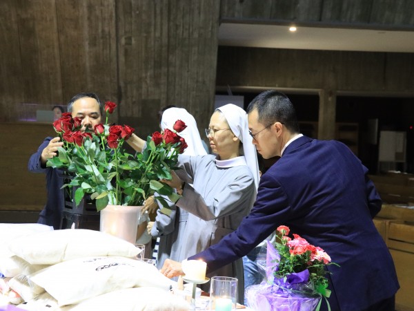 e8c71bf1f682aec7b78eaed2fb99189b_1747607