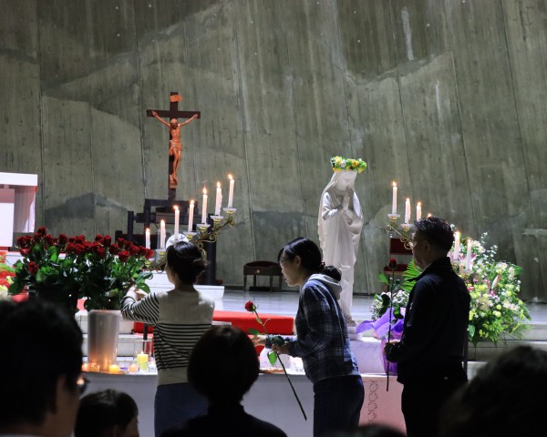 e8c71bf1f682aec7b78eaed2fb99189b_1747607