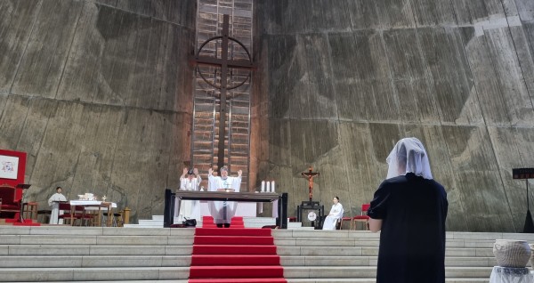 ea48c6ee5ca3583769a3569574a0ff5e_1750625